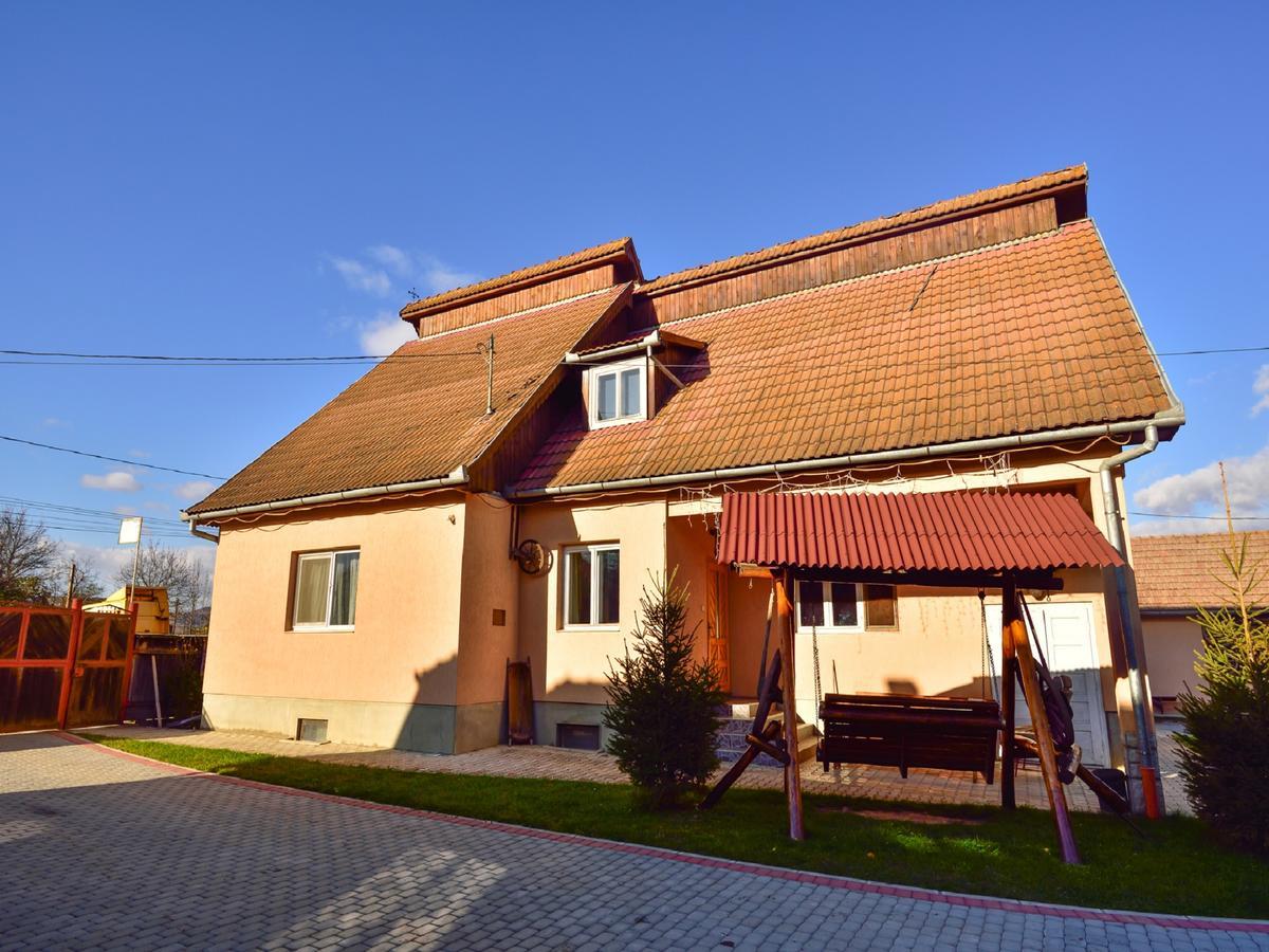 Gyongyvirag Panzio Bed & Breakfast Turia Eksteriør bilde